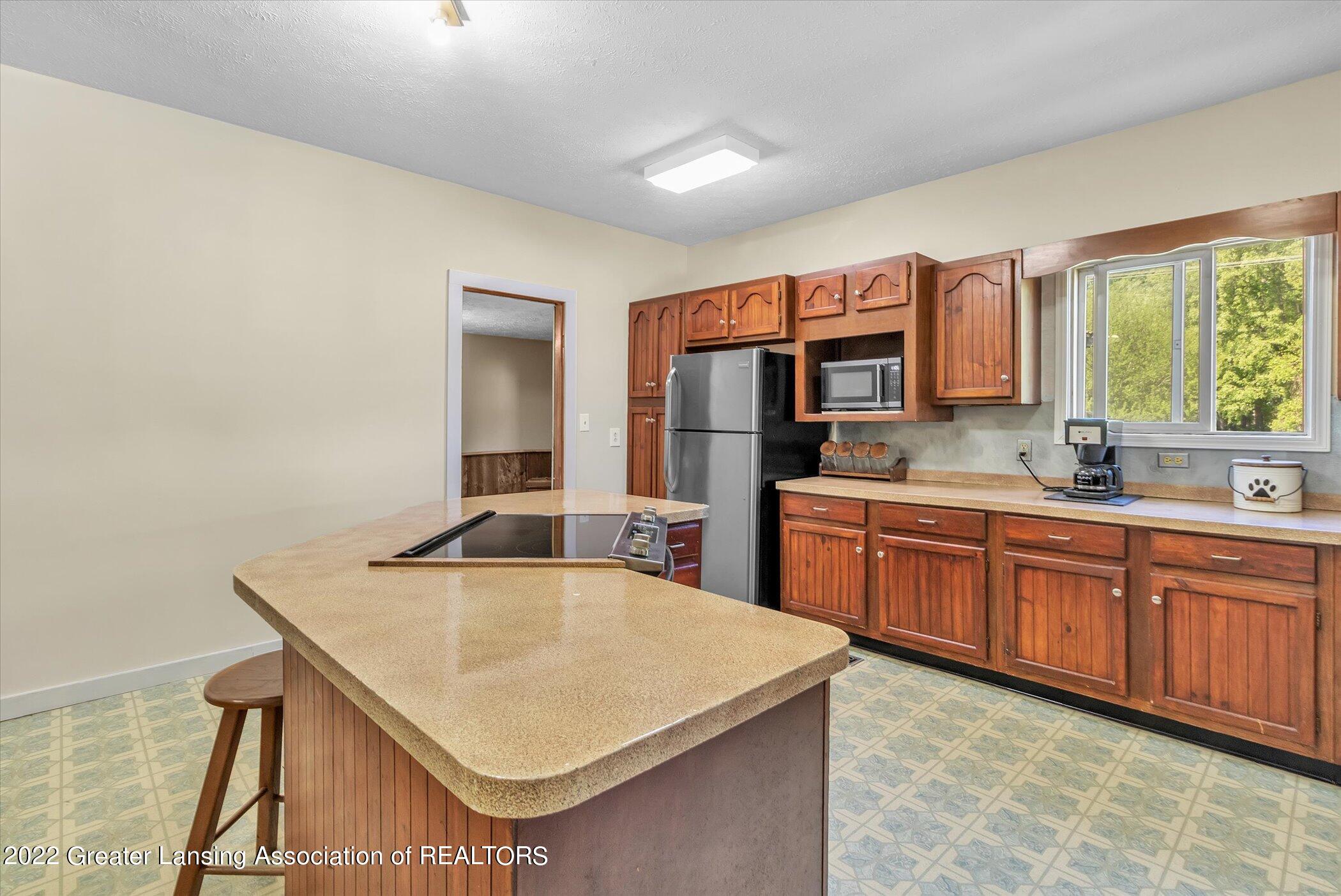 1764 South Meridian Road Ovid, MI 48866 - Photo 18 of 42 18-1764-S-Meridian-Rd-WindowStill-Real-E