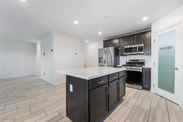 $2,000 | 715 Pickled Pepper Place, Henderson, NV 89011