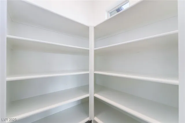 $2,000 | 715 Pickled Pepper Place, Henderson, NV 89011