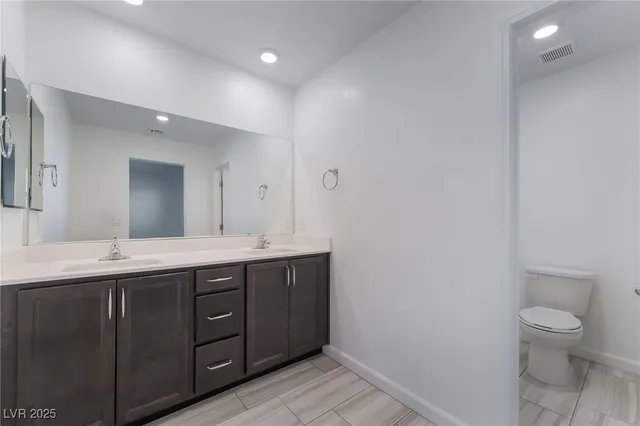 $2,000 | 715 Pickled Pepper Place, Henderson, NV 89011