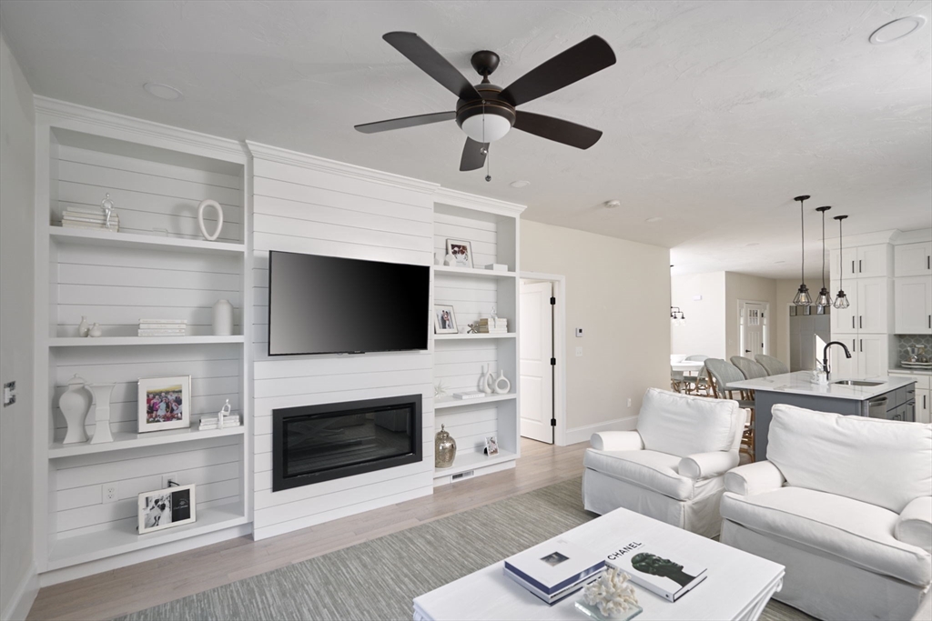 16 Metacomet Road, Unit 16 West Bridgewater, MA 02379 - Photo 2 of 32