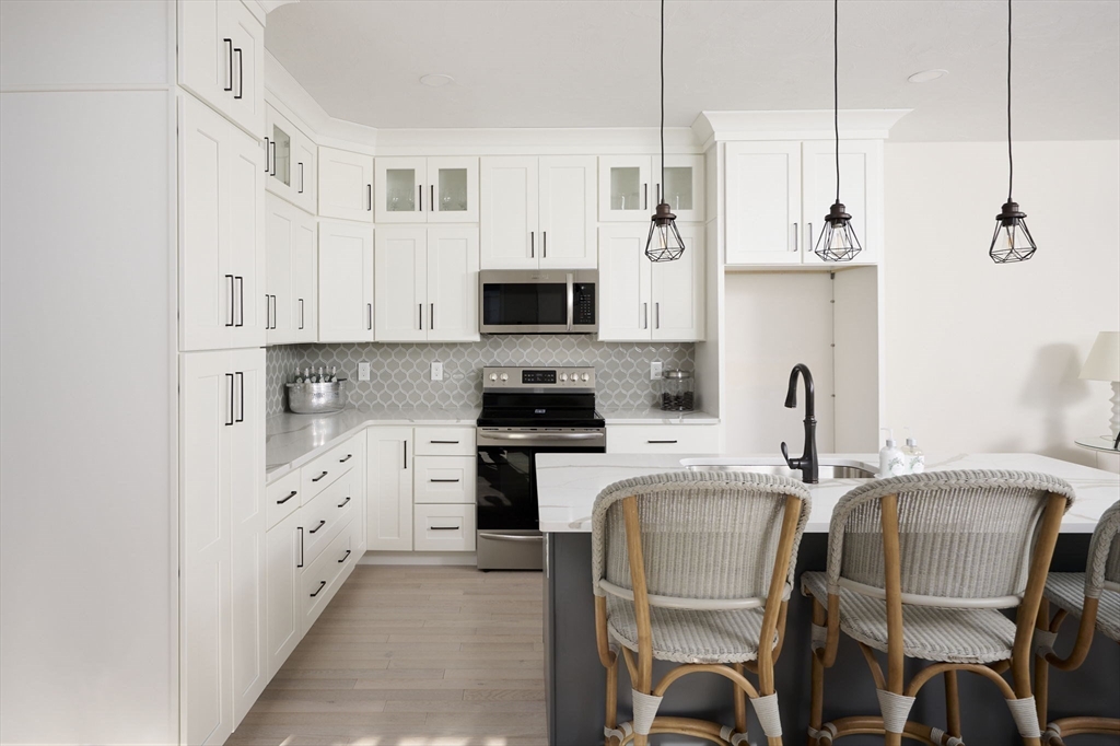 16 Metacomet Road, Unit 16 West Bridgewater, MA 02379 - Photo 7 of 32