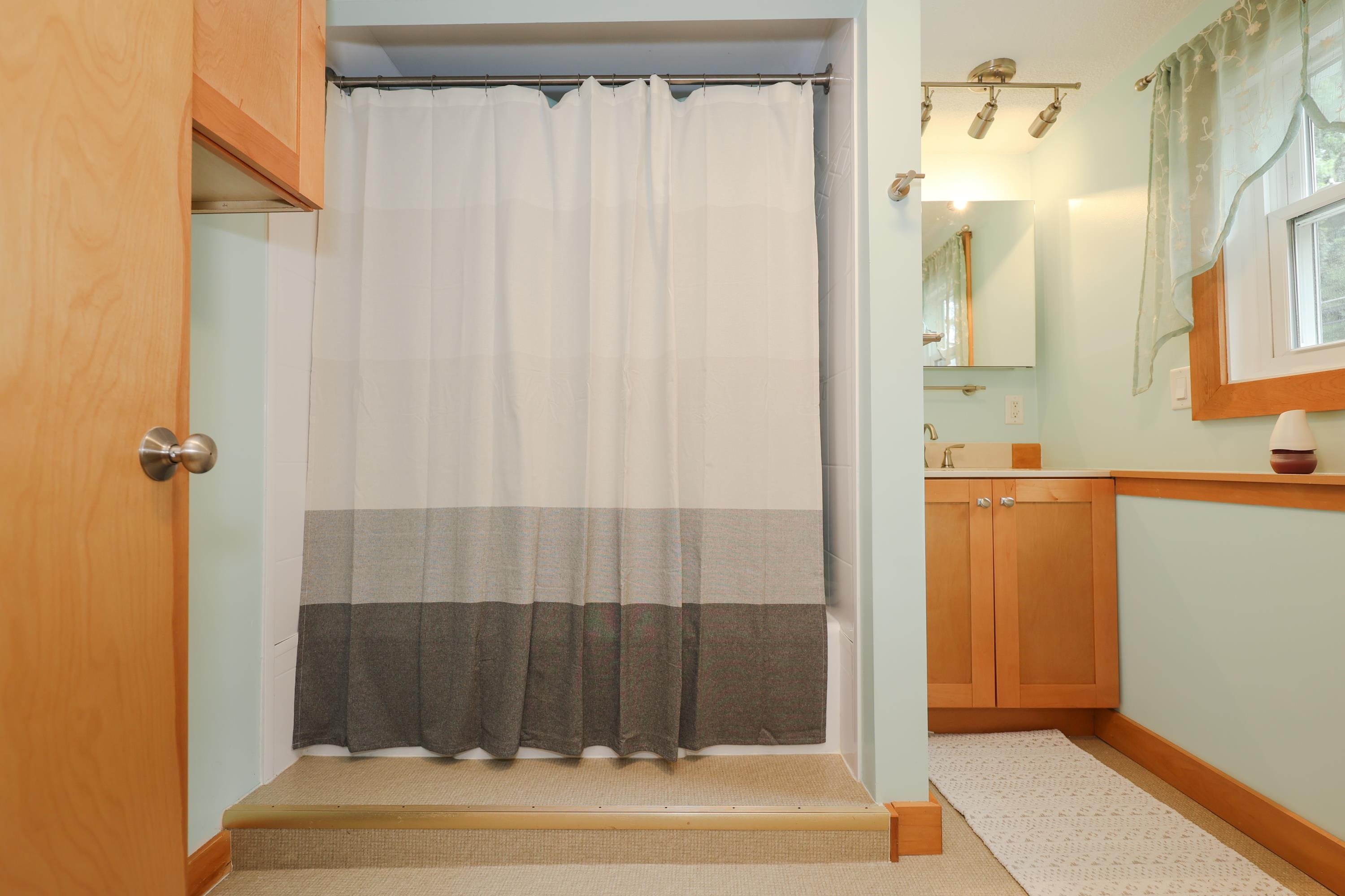 103 Shadow Lake Road Salem, NH 03079 - Photo 27 of 40