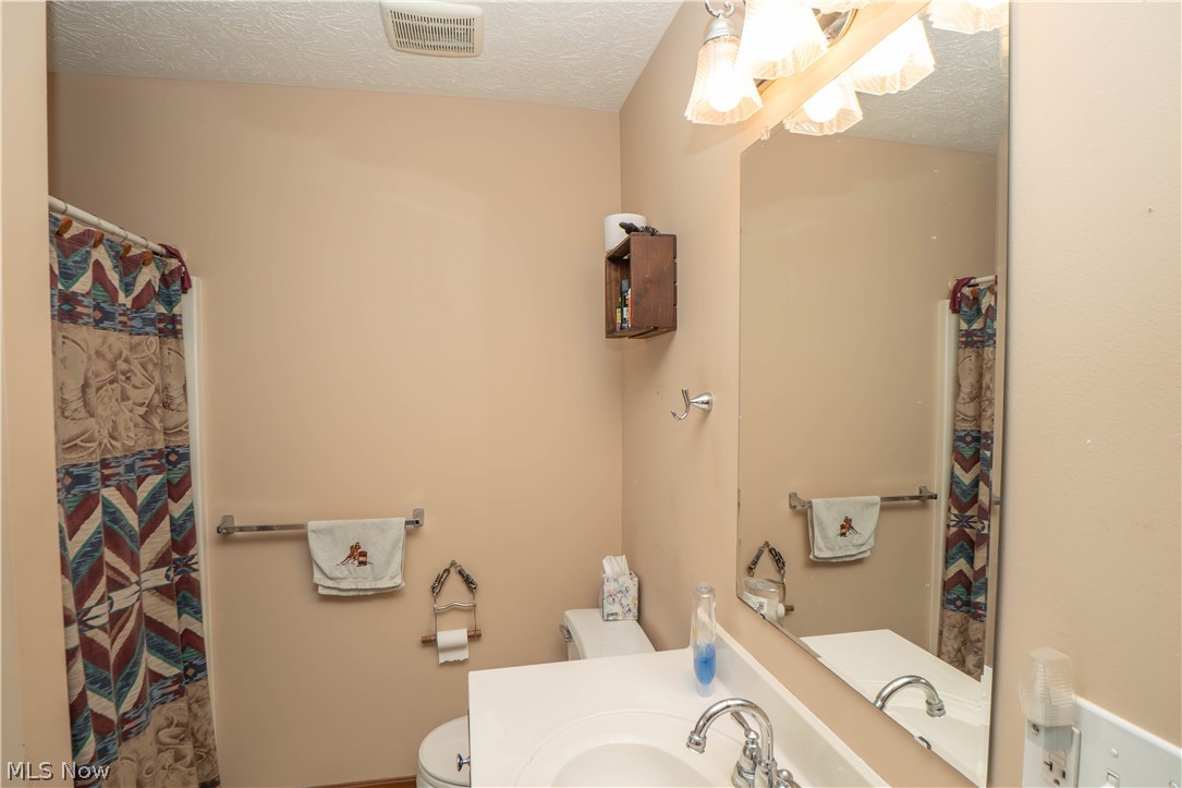 3556 Blake Road Seville, OH 44273 - Photo 28 of 45 Primary Bathroom
