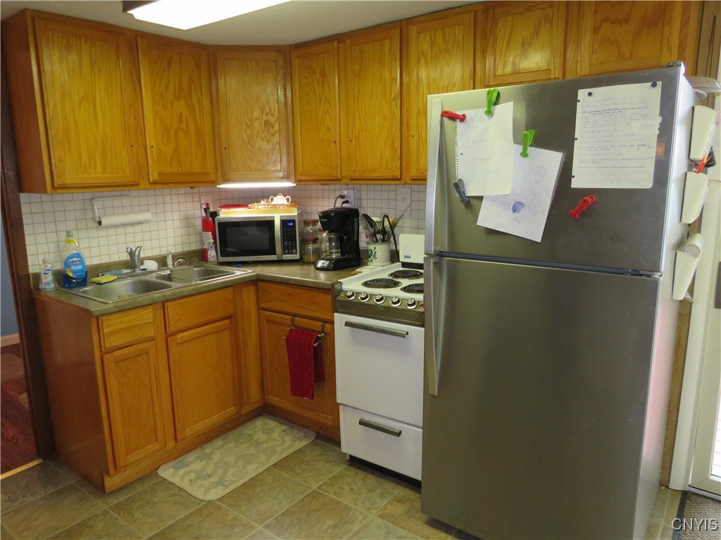 3688 County Rte 6 Morristown, NY 13646 - Photo 14 of 25