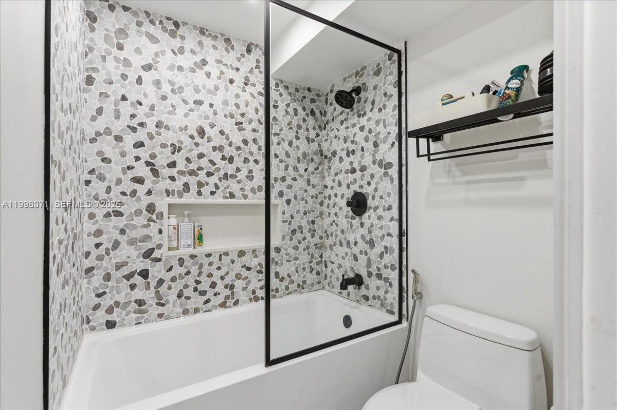 550 Ocean Drive, Unit 3H Key Biscayne, FL 33149 - Photo 17 of 34
