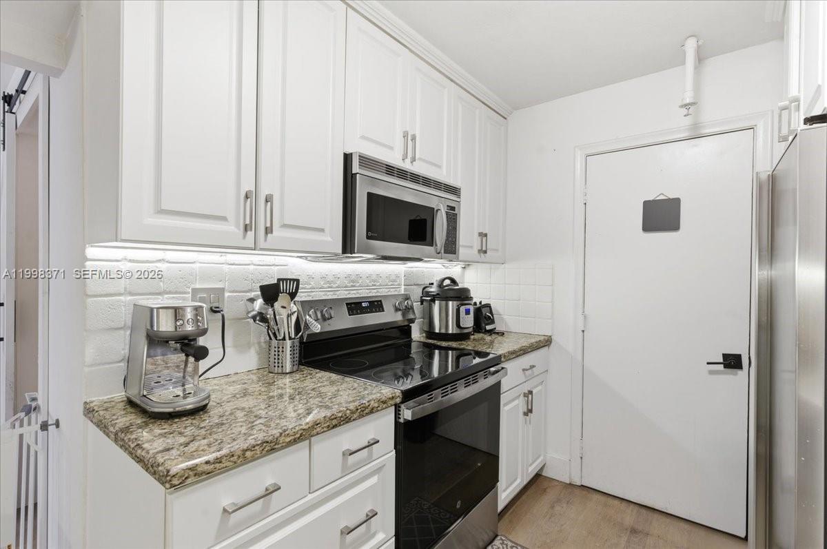 550 Ocean Drive, Unit 3H Key Biscayne, FL 33149 - Photo 26 of 34