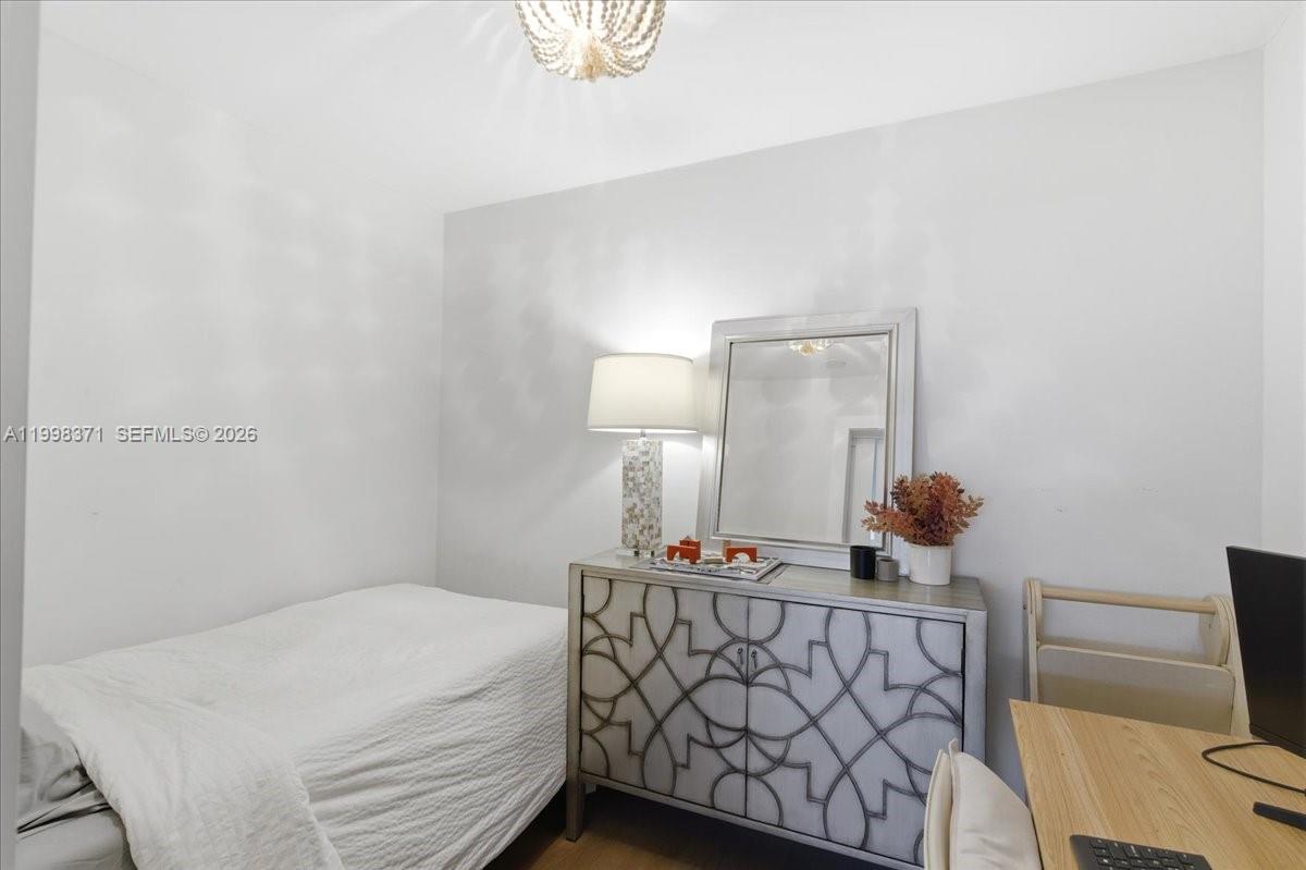 550 Ocean Drive, Unit 3H Key Biscayne, FL 33149 - Photo 9 of 34