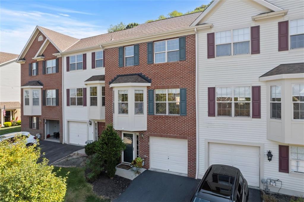 441 Georgetown Court Seven Fields, PA 16046 - Photo 2 of 44