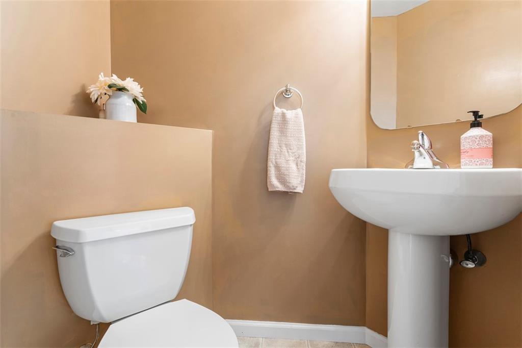 441 Georgetown Court Seven Fields, PA 16046 - Photo 21 of 44 Half bath - Main level