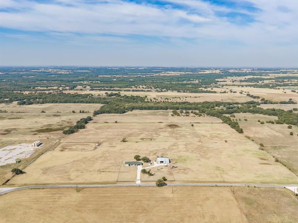 3914 Alamo Road Bowie, TX 76230 - Photo 36 of 40 Gallery Image 36