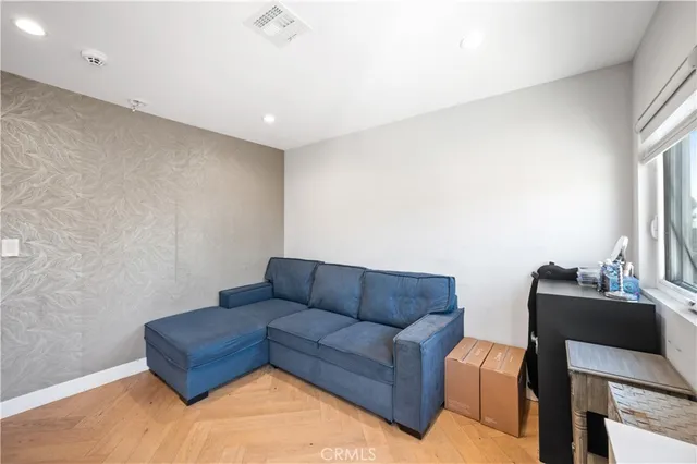 $2,200,000 | 515 La Loma Road, Glendale, CA 91206