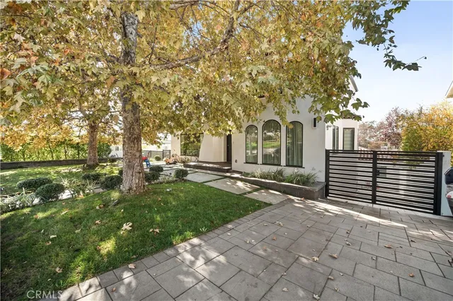 $2,200,000 | 515 La Loma Road, Glendale, CA 91206