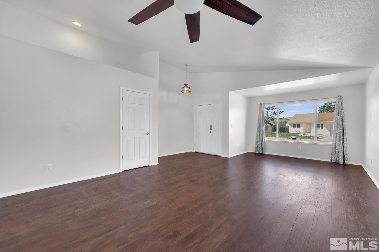 622 Tamsen Road Fernley, NV 89408 - Photo 6 of 33 Photo 6