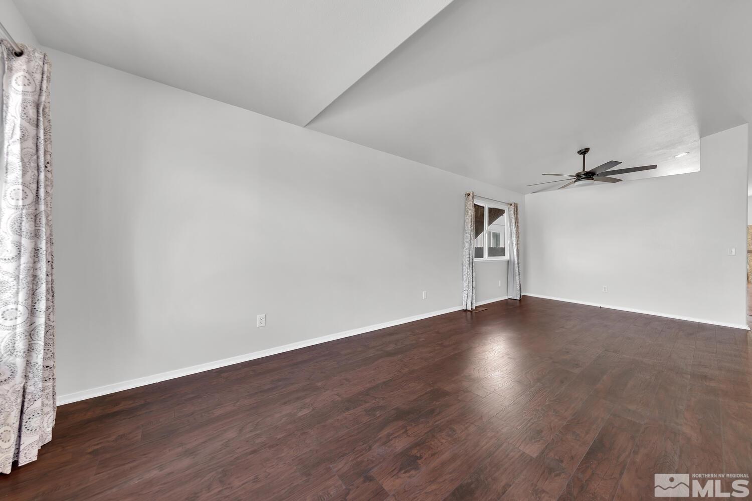 622 Tamsen Road Fernley, NV 89408 - Photo 9 of 33 Photo 9