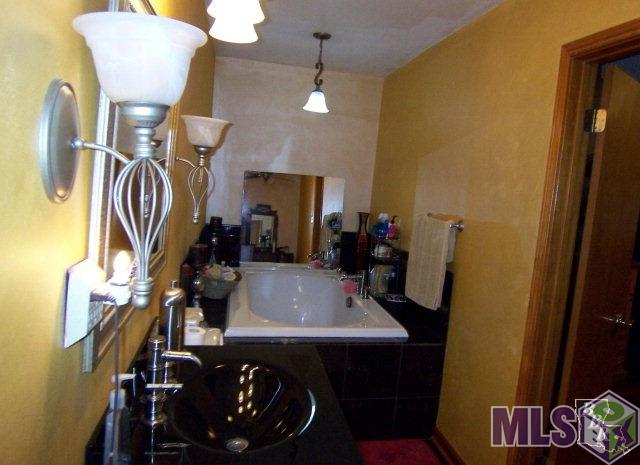 218 Abby Road Thibodaux, LA 70301 - Photo 6 of 13 Gallery Image 6
