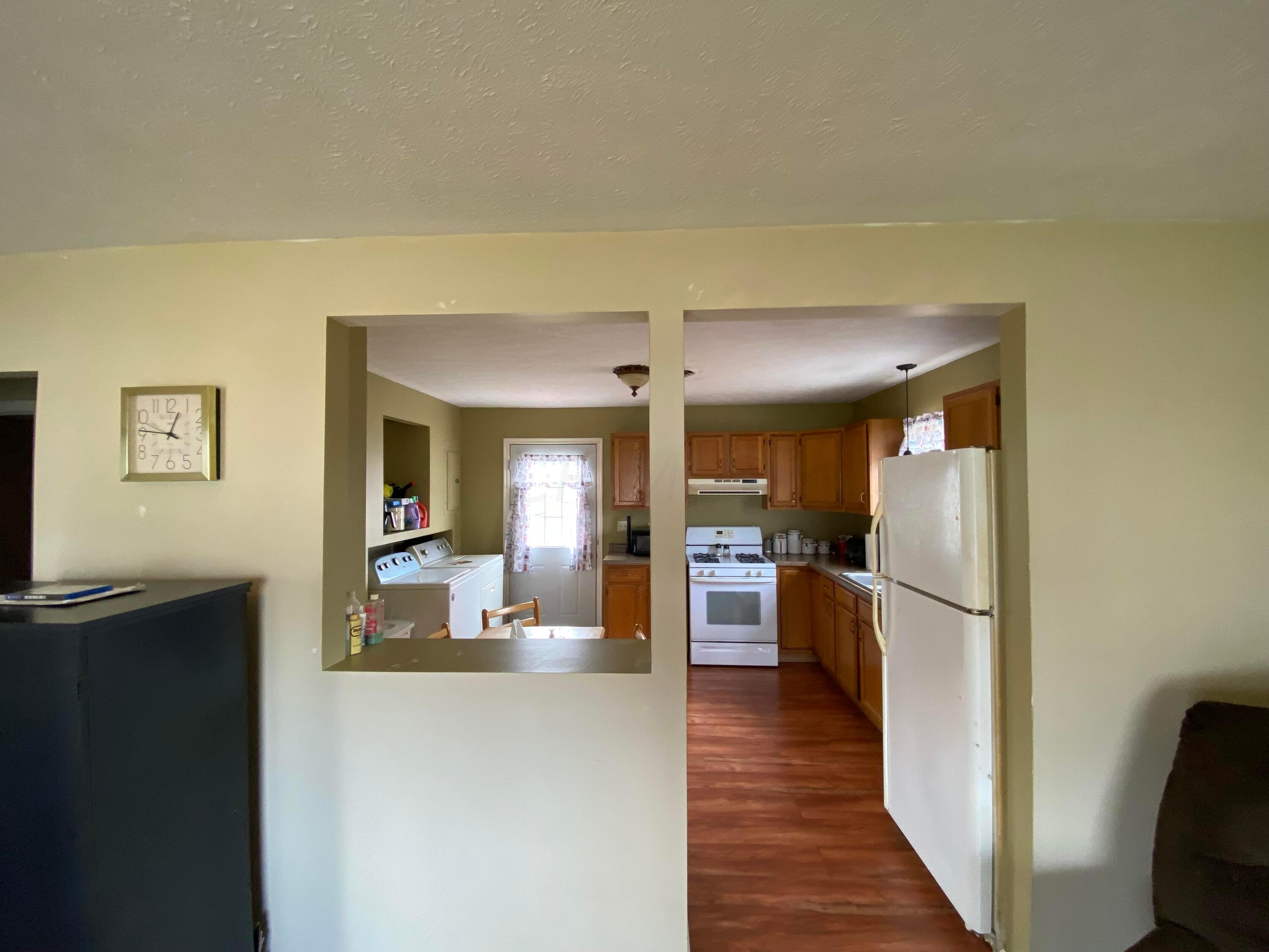 433 Ruth Avenue Circleville, OH 43113 - Photo 10 of 25 IMG_1676