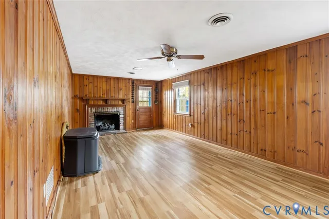 $400,000 | 1610 Careybrook Drive, Henrico, VA 23238