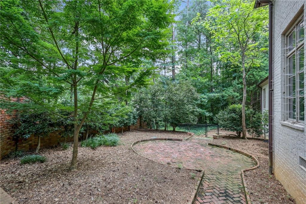 425 Broadland Road Northwest Atlanta, GA 30342 - Photo 54 of 58
