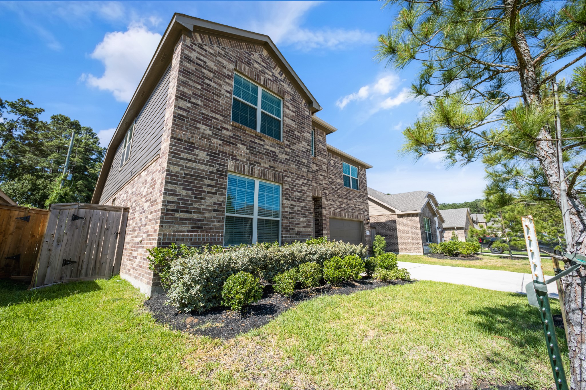 9738 Birdsnest Court Spring, TX 77379 - Photo 2 of 31