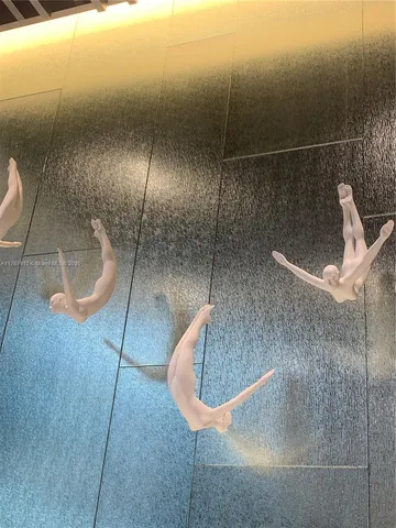 $810,000 | 851 Northeast 1st Avenue, Unit 3905, Miami, FL 33132