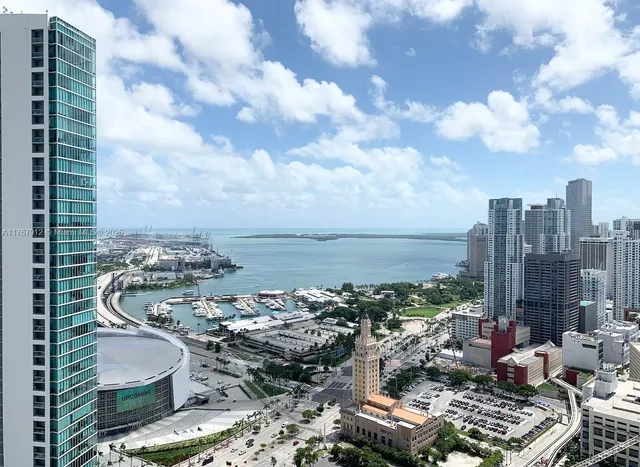 $810,000 | 851 Northeast 1st Avenue, Unit 3905, Miami, FL 33132