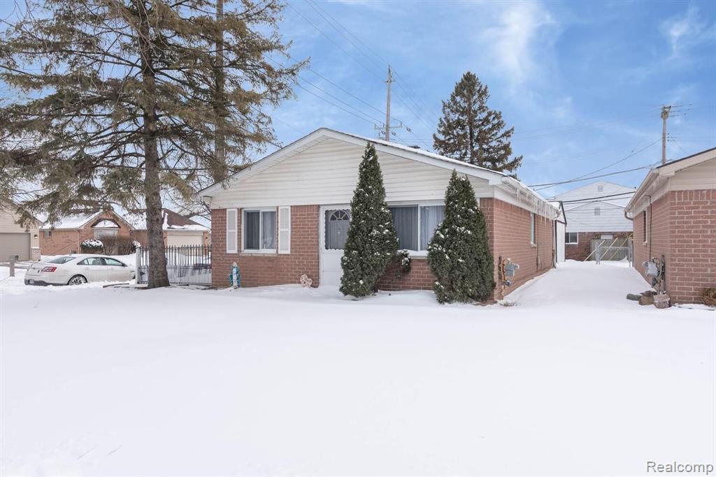 8856 East 14 Mile Road Warren, MI 48093 - Photo 3 of 22