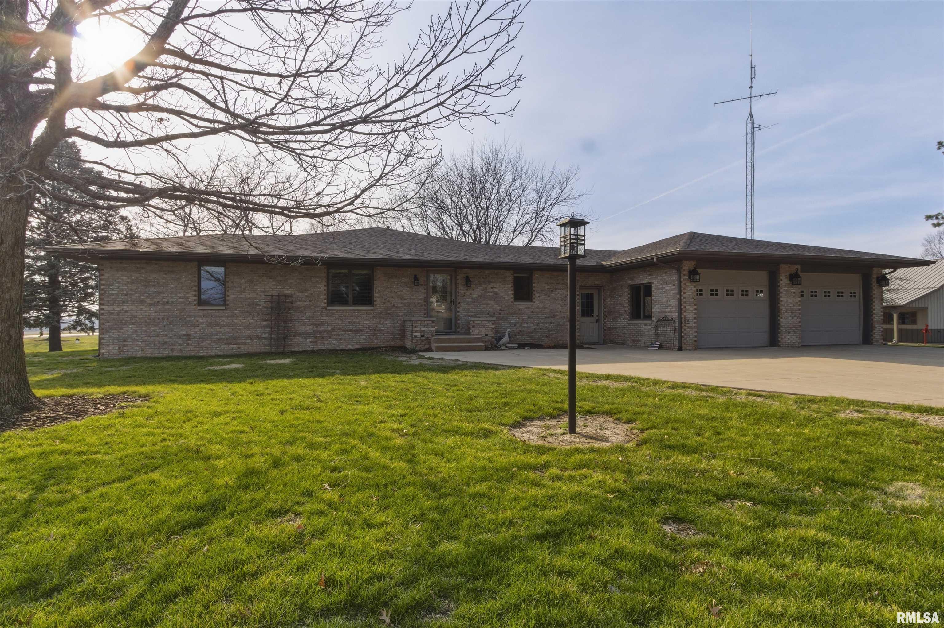868 East County Highway Table Grove, IL 61482 - Photo 33 of 44