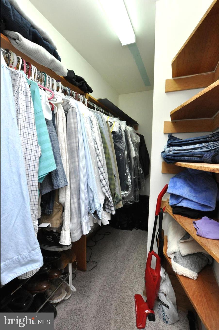 1346 Stokes Road Medford, NJ 08055 - Photo 19 of 40 Walk-in closet