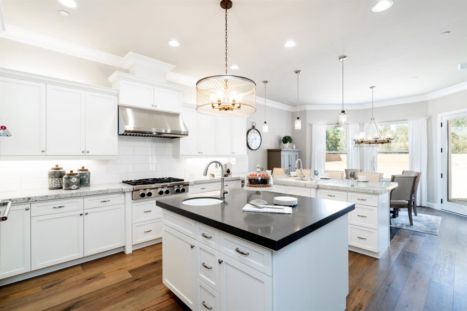 3694 Queens Court Clovis, CA 93619 - Photo 31 of 71