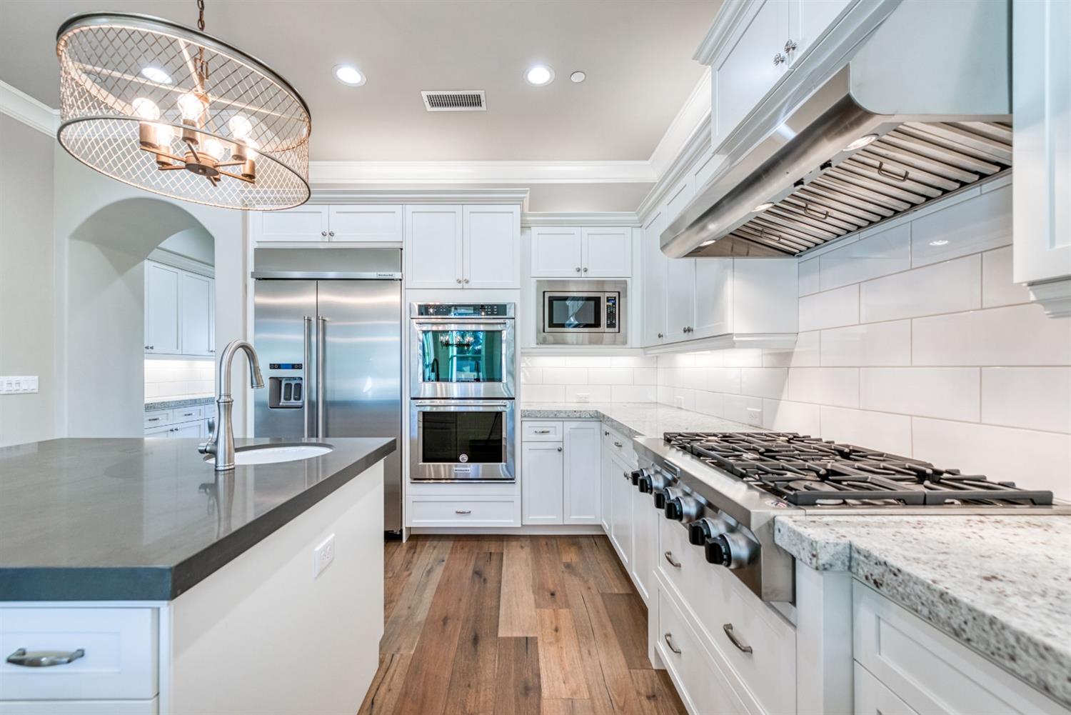 3694 Queens Court Clovis, CA 93619 - Photo 35 of 71