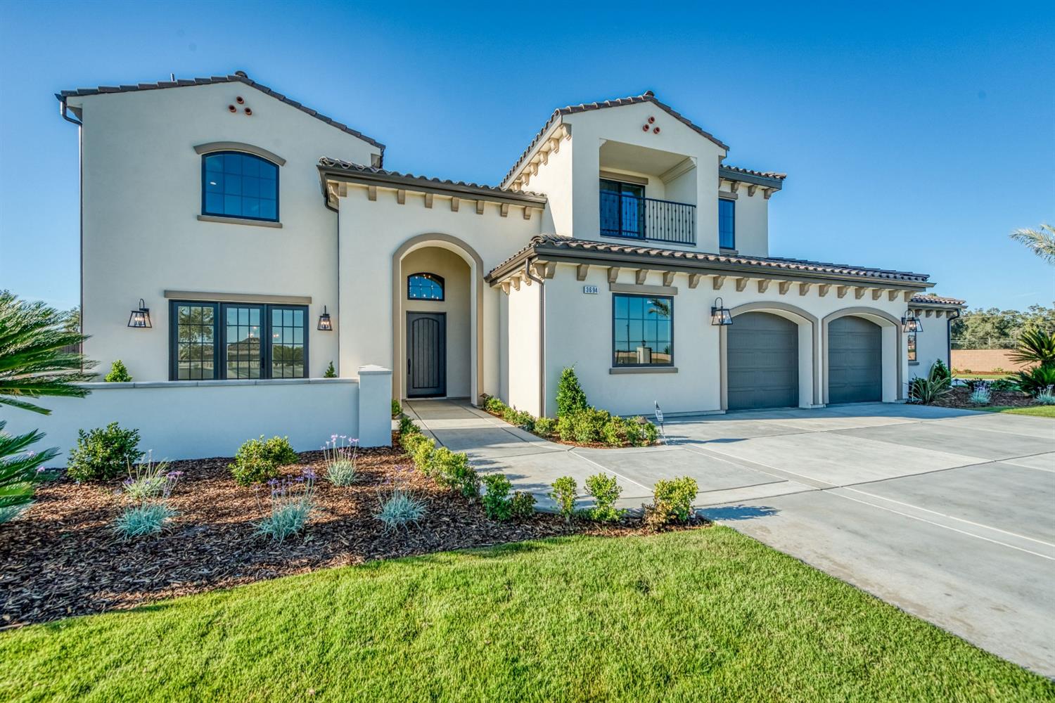 3694 Queens Court Clovis, CA 93619 - Photo 6 of 71