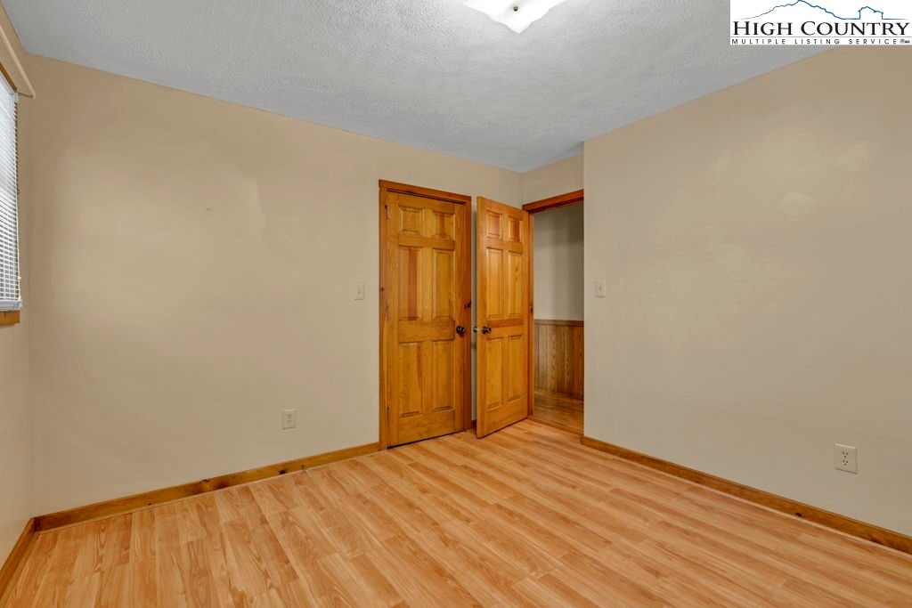 450 Astor Cook Road Blowing Rock, NC 28605 - Photo 16 of 39 a view of an empty room