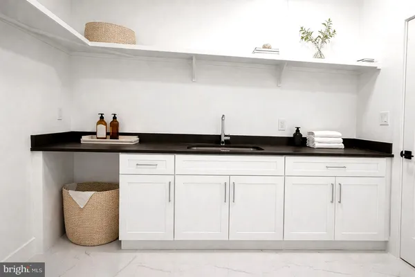 $2,895,000 | 2447 Flint Hill Road, Vienna, VA 22181