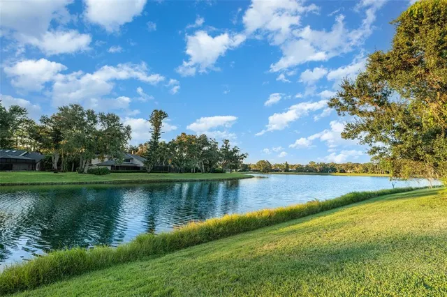 $900,000 | 7505 Weeping Willow Boulevard, Sarasota, FL 34241