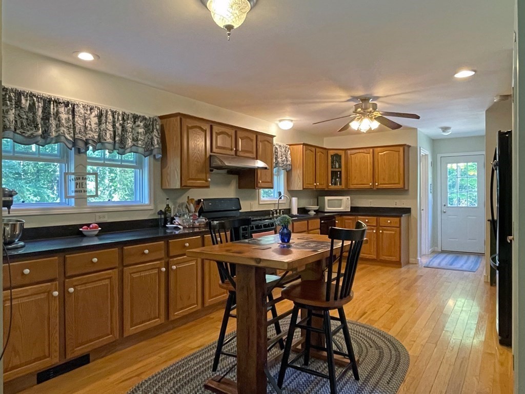 89 Upper Road Deerfield, MA 01342 - Photo 10 of 42 Gallery Image 10