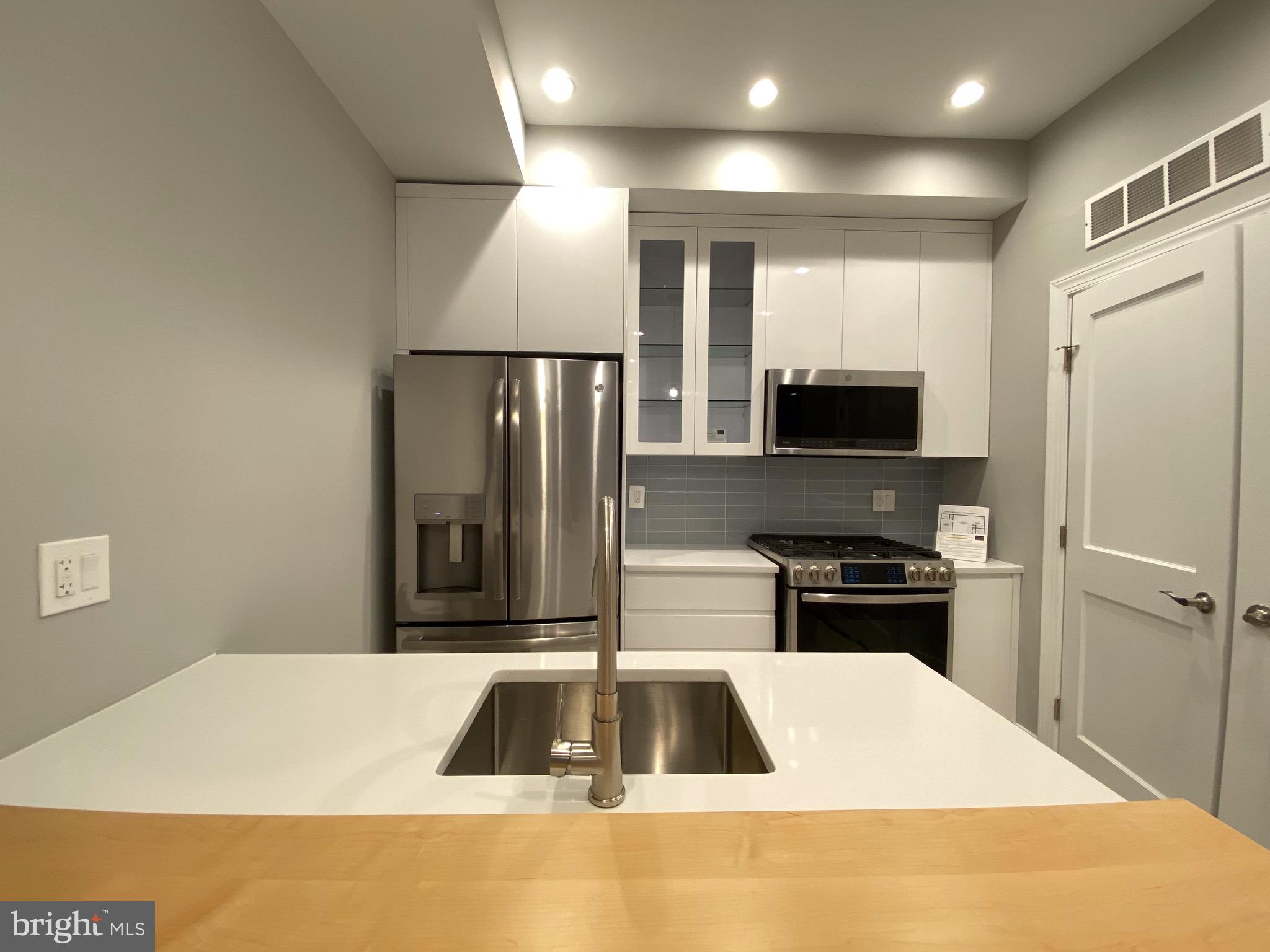 625 Park Road Northwest, Unit C2 Washington, DC 20010 - Photo 4 of 56