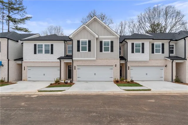 $313,890 | 620 Treasure Drive, Stockbridge, GA 30281