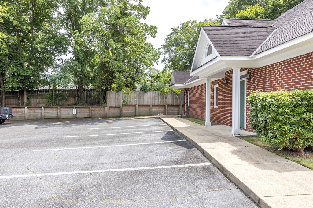 3612 Edgewood Road Columbus, GA 31907 - Photo 4 of 29 a view of a backyard