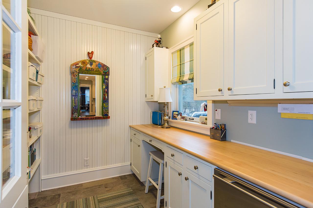 3 Jacoby Place Rockford, IL 61107 - Photo 8 of 25 a kitchen with a sink and cabinets