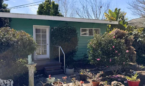 $1,100,000 | 243 North Avenue, Aptos, CA 95003