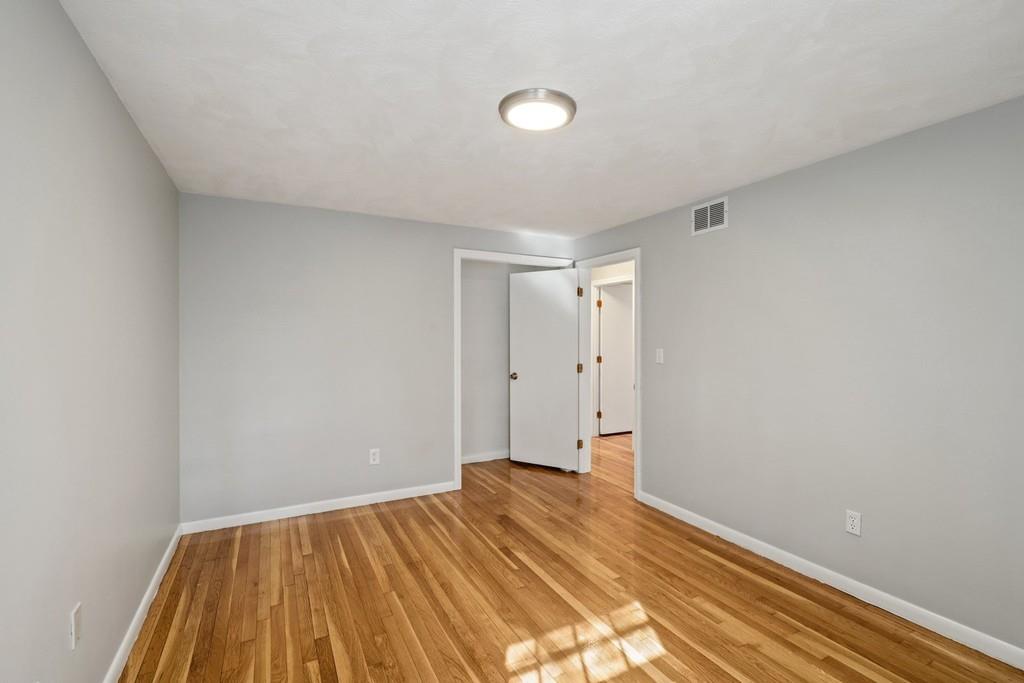 169 Concord Road Chelmsford, MA 01824 - Photo 17 of 35