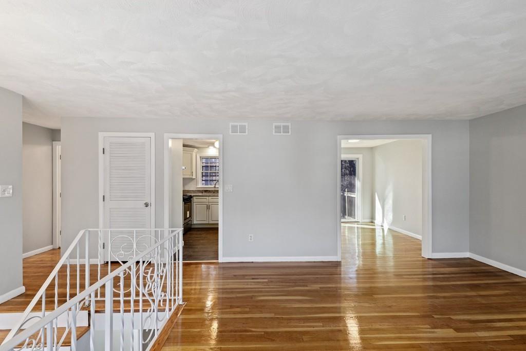 169 Concord Road Chelmsford, MA 01824 - Photo 10 of 35