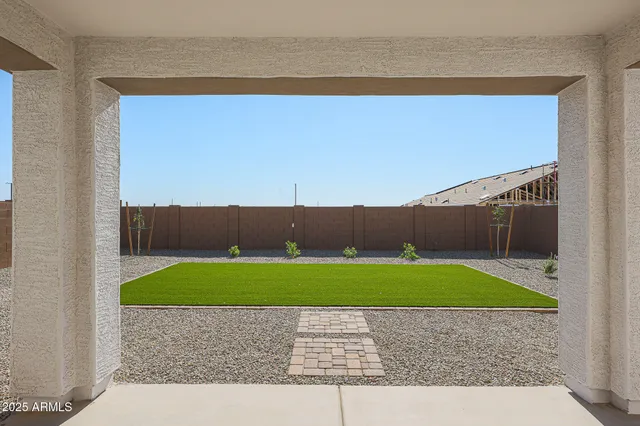 a view of outdoor space