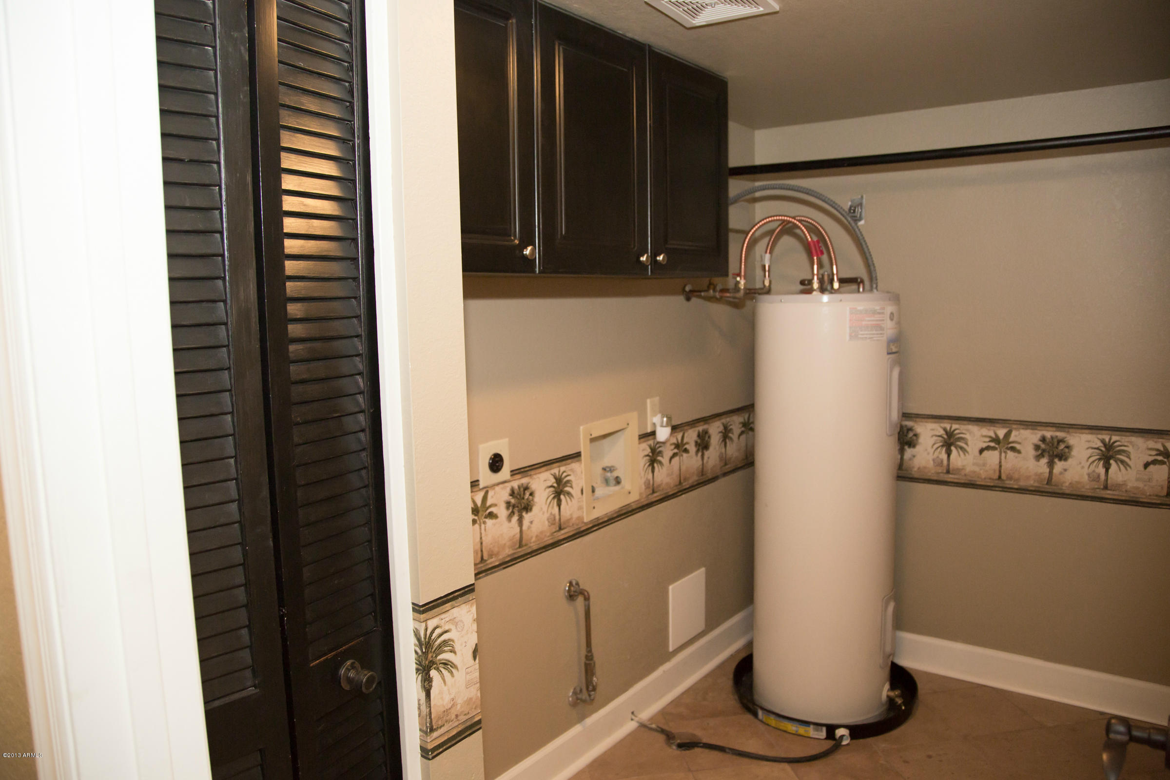 1117 East Utopia Road Phoenix, AZ 85024 - Photo 23 of 56 Inside Laundry Room Down Stairs