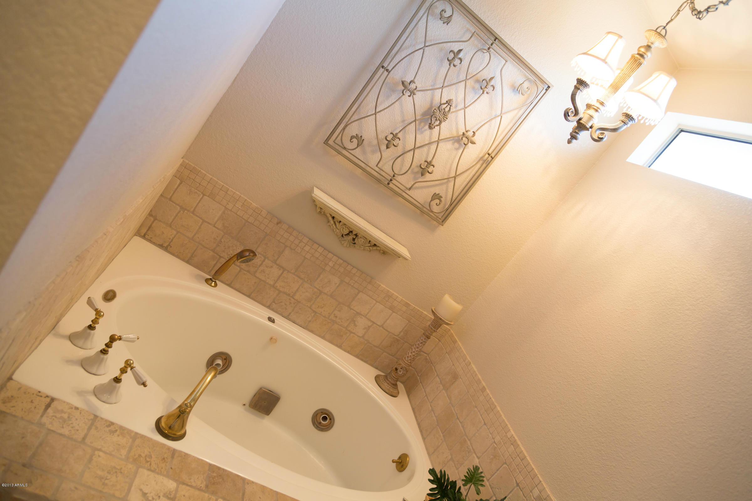 1117 East Utopia Road Phoenix, AZ 85024 - Photo 32 of 56 Master Bath Upstairs