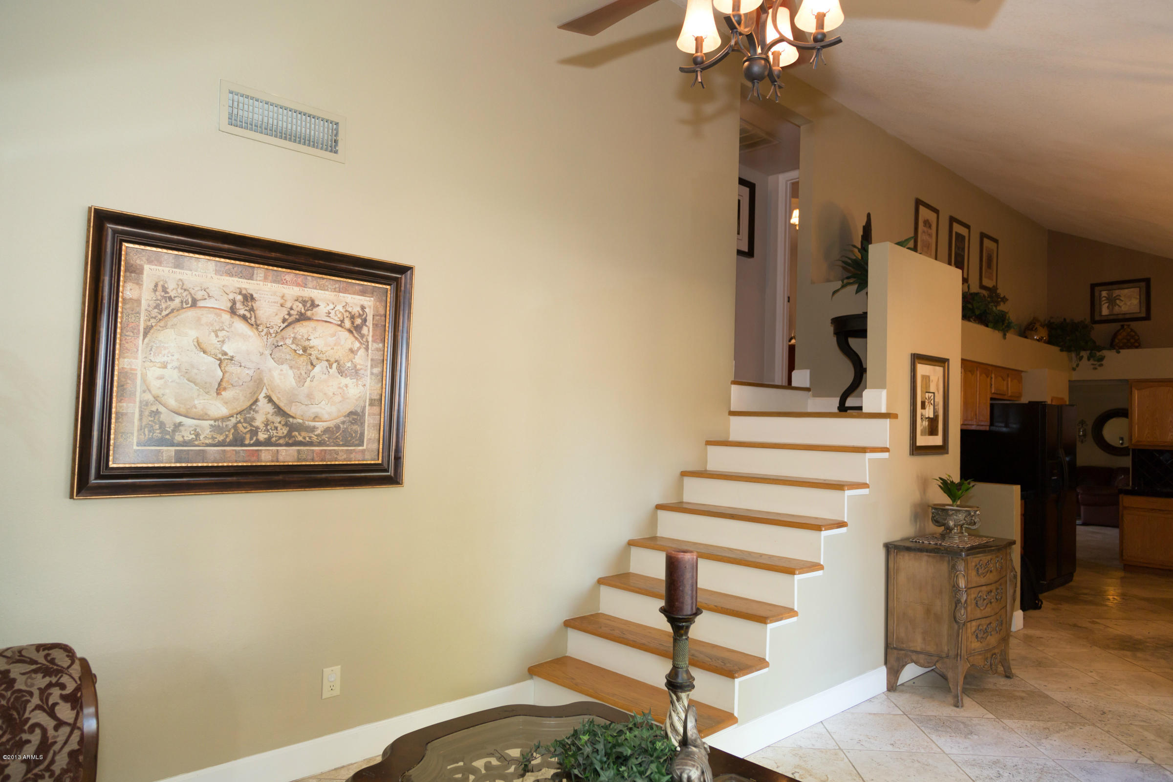 1117 East Utopia Road Phoenix, AZ 85024 - Photo 5 of 56 Living Room