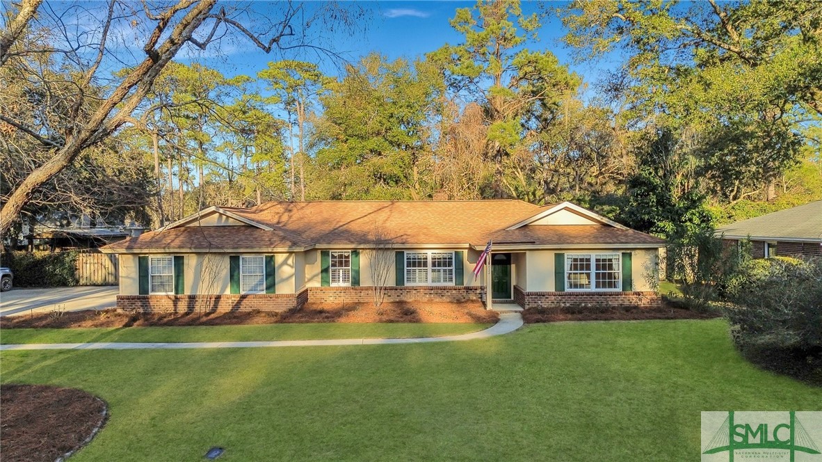 212 Donna Road Savannah, GA 31410 - Photo 1 of 40