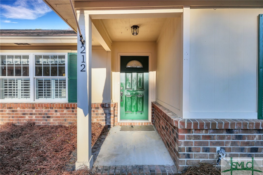 212 Donna Road Savannah, GA 31410 - Photo 4 of 40