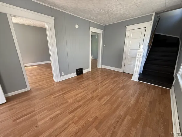 $2,100 | 154 Seeley Avenue, Syracuse, NY 13205